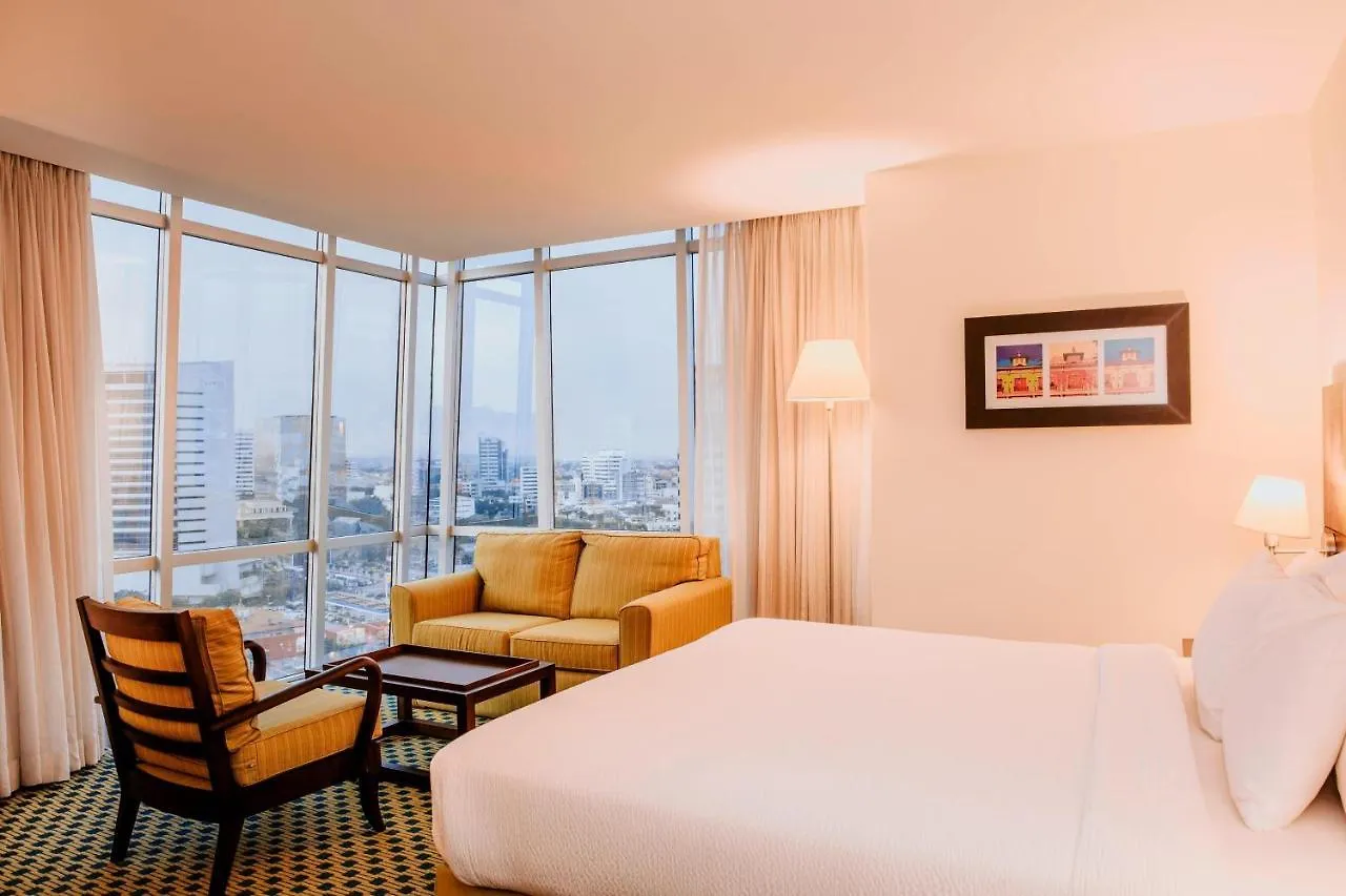 Courtyard By Marriott Guayaquil Hotel 4*,