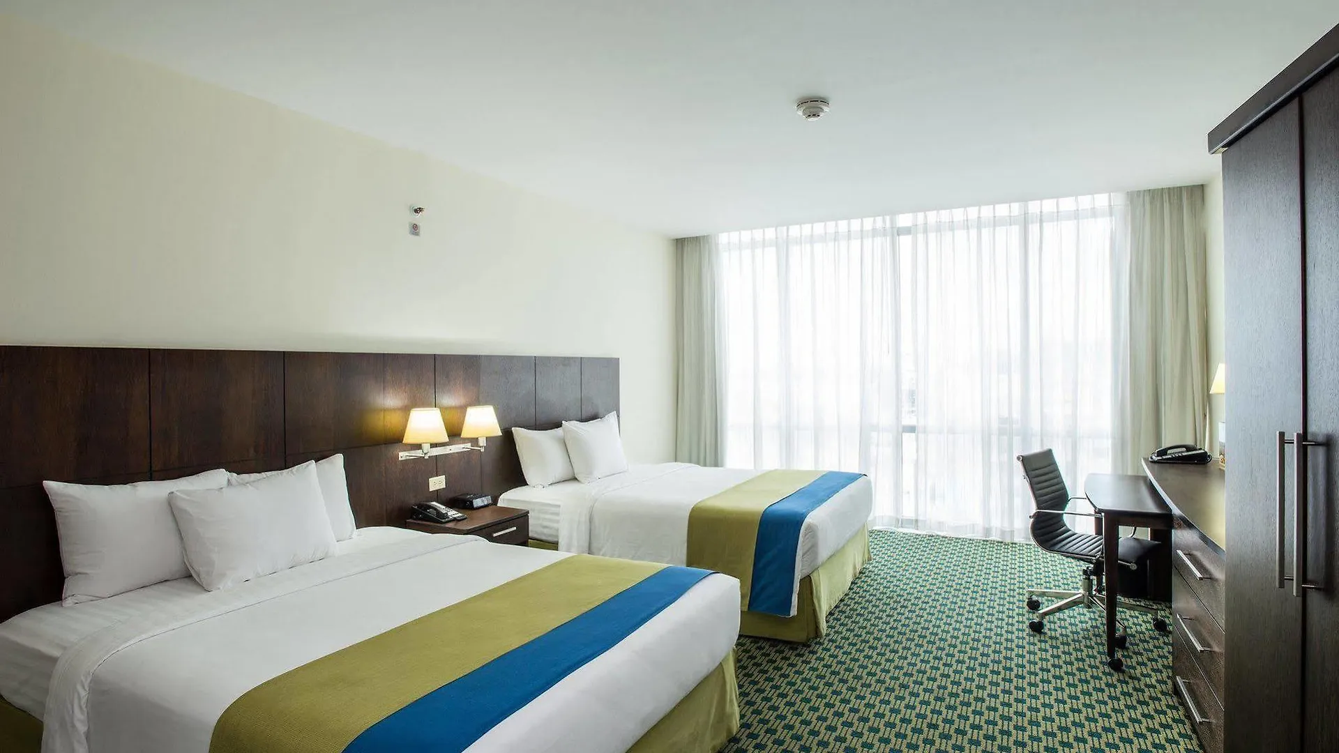 Courtyard By Marriott Guayaquil Hotel Ecuador